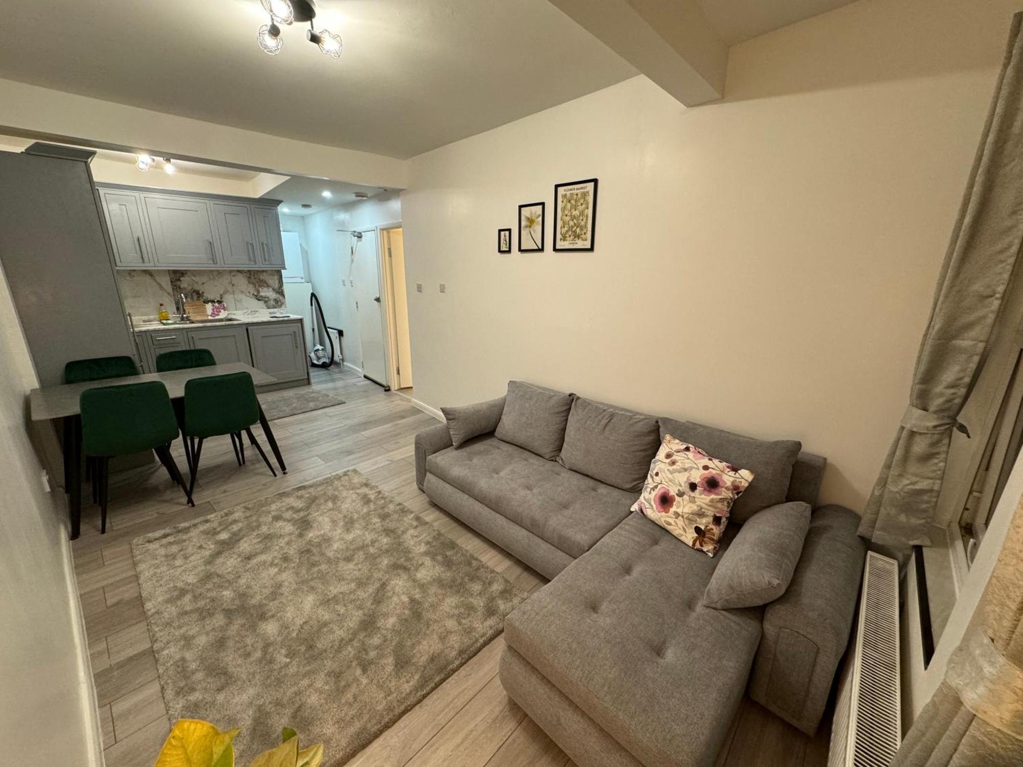 Seven Sisters Hideaway Apartment London Ngoại thất bức ảnh